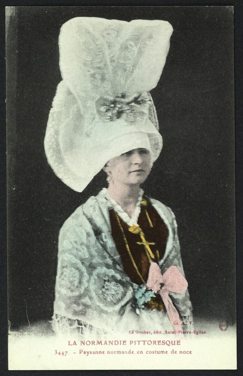 carte postale PAYSANNE NORMANDE EN COSTUME DE NOCE 4P1166 Photo