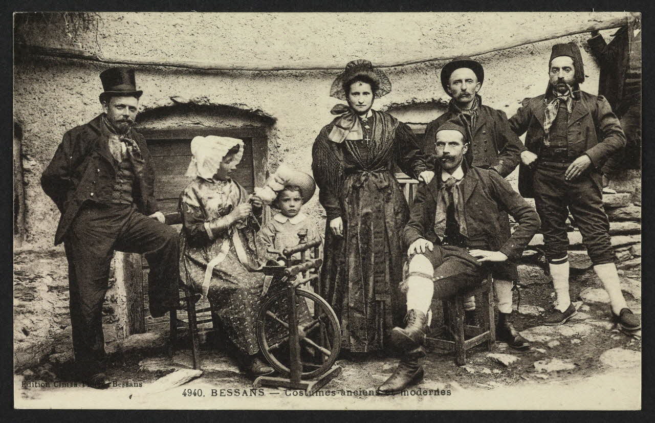 carte postale BESSANS-COSTUMES ANCIENS ET MODERNES 4P1312 Photo
