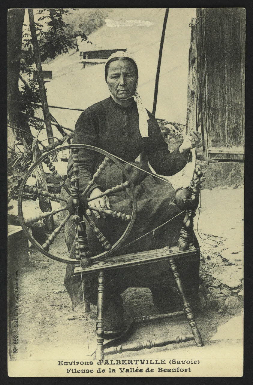 carte postale FILEUSE DE LA VALLEE DE BEAUFORT 4P1313 Photo