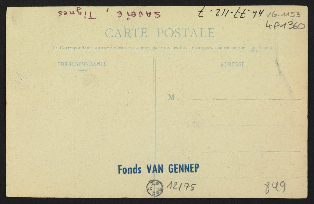 carte postale COSTUMES DE SAVOIE (TIGNES)-DENTELLIERE 4P1360 Photo