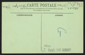 carte postale BOULOGNE-SUR-MER, PECHEUR REPARANT LES FILETS 4P1381 Photo