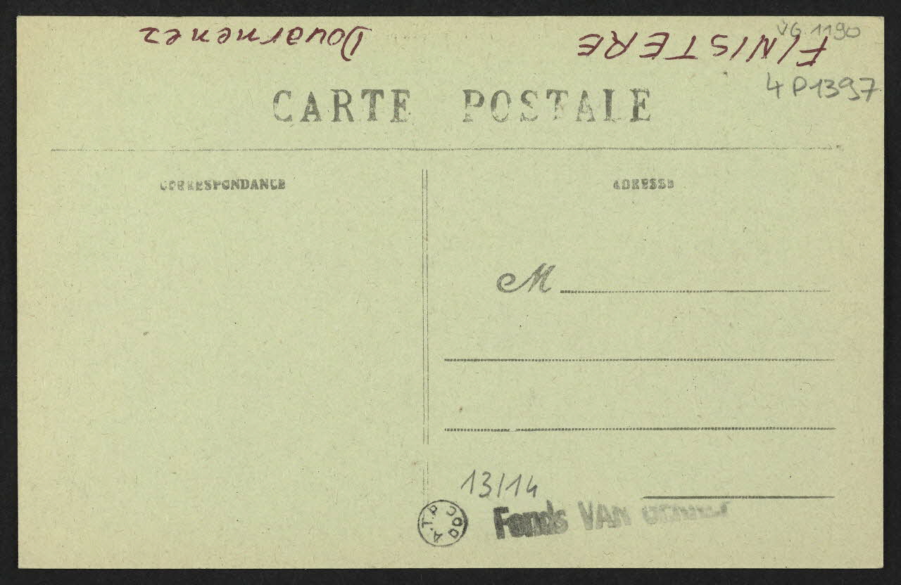 carte postale LES COMMISES ACHETANT LE POISSON 4P1397 Photo