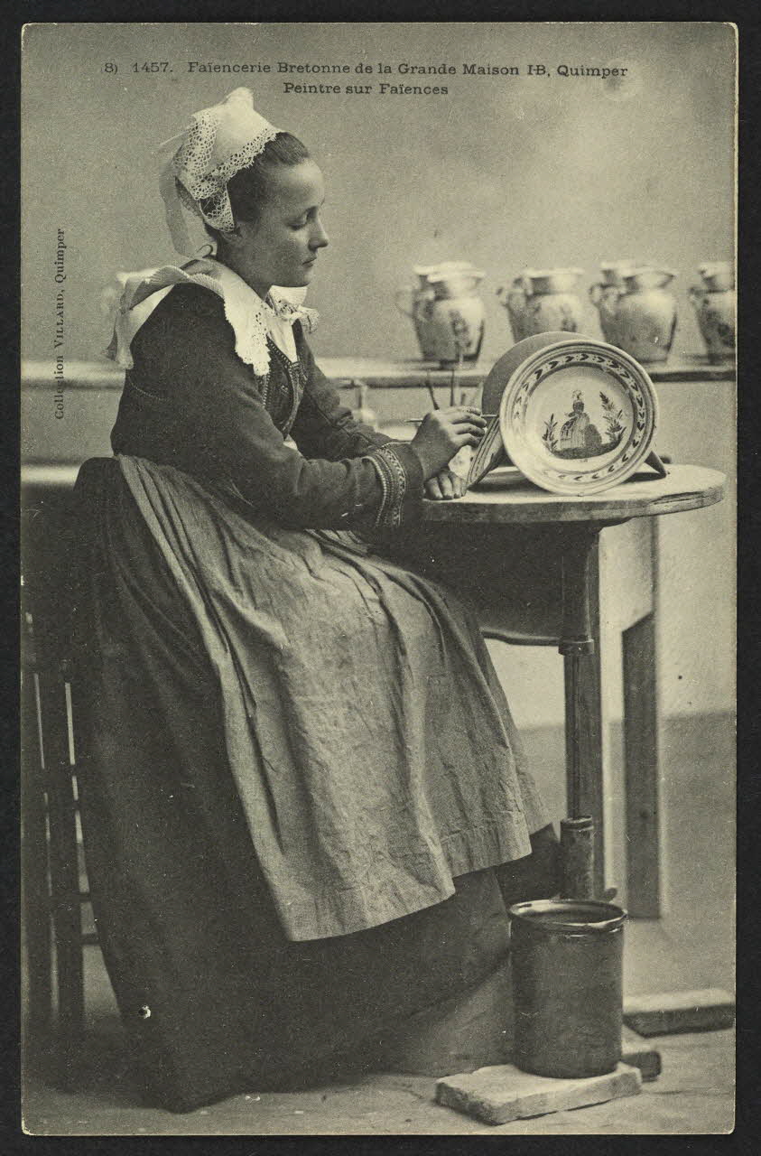 carte postale FAIENCERIE BRETONNE, PEINTRE, RECTO EN BRETON 4P1410 Photo