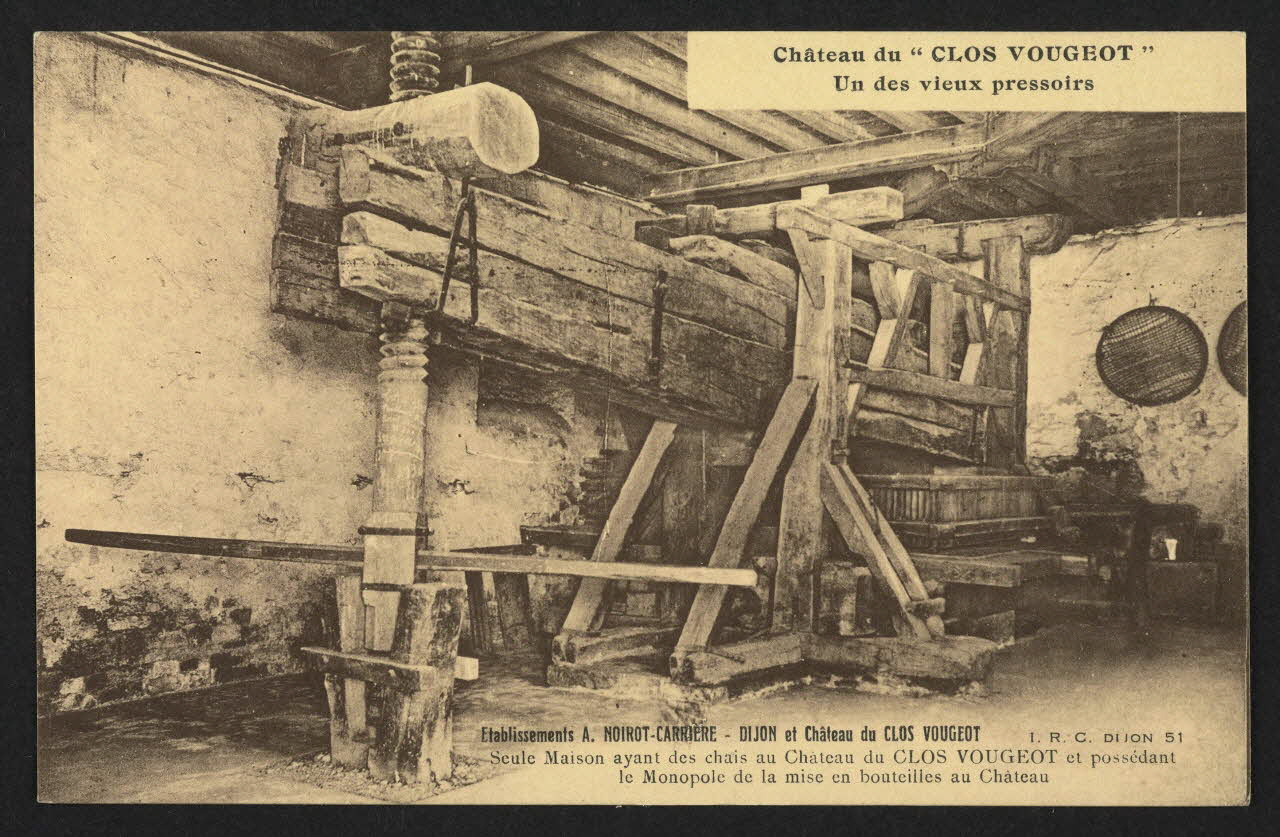 carte postale CHATEAU DU "CLOS VOUGEOT", UN DES VIEUX PRESSOIRS 4P1461 Photo