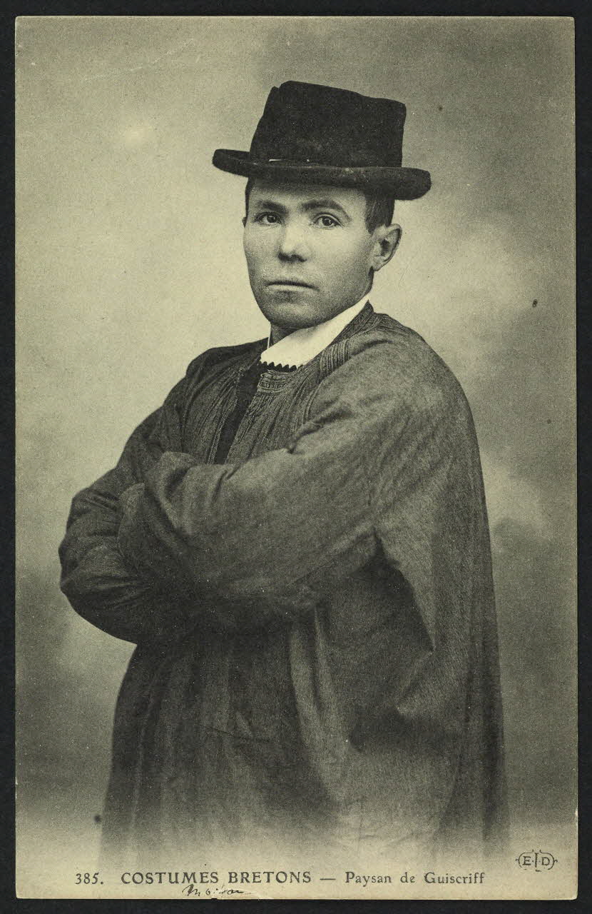 carte postale PAYSAN DE GUISCRIFF 4P928 Photo