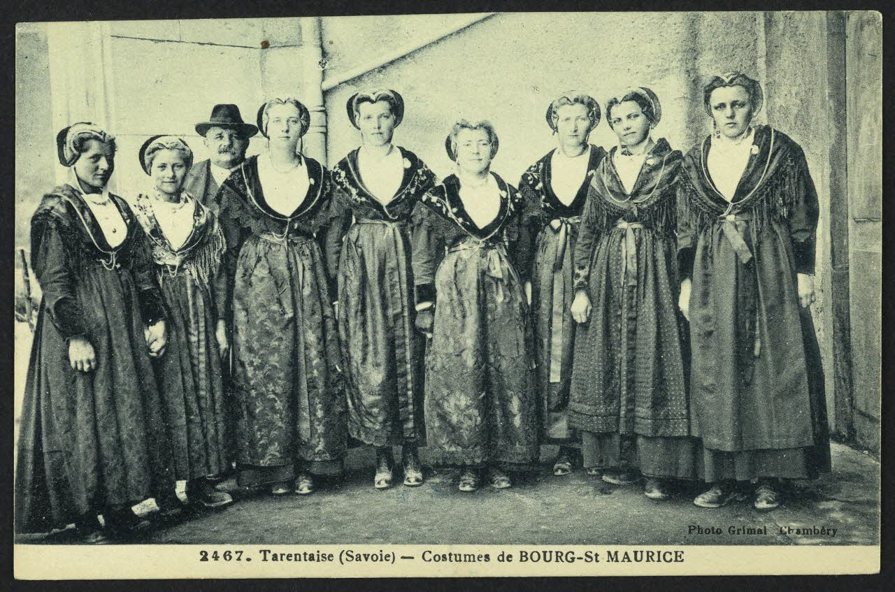 carte postale TARENTAISE, COSTUMES DE BOURG-SAINT-MAURICE 4P946 Photo
