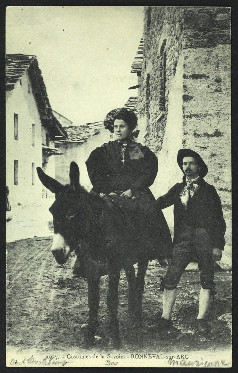 carte postale COSTUMES DE LA SAVOIE, BONNEVAL-SUR-ARC 4P963 Photo