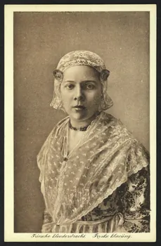 carte postale FRIESCHE KLEEDERDRACHT, FRYSKE KLAEUNG 4P972  Photo