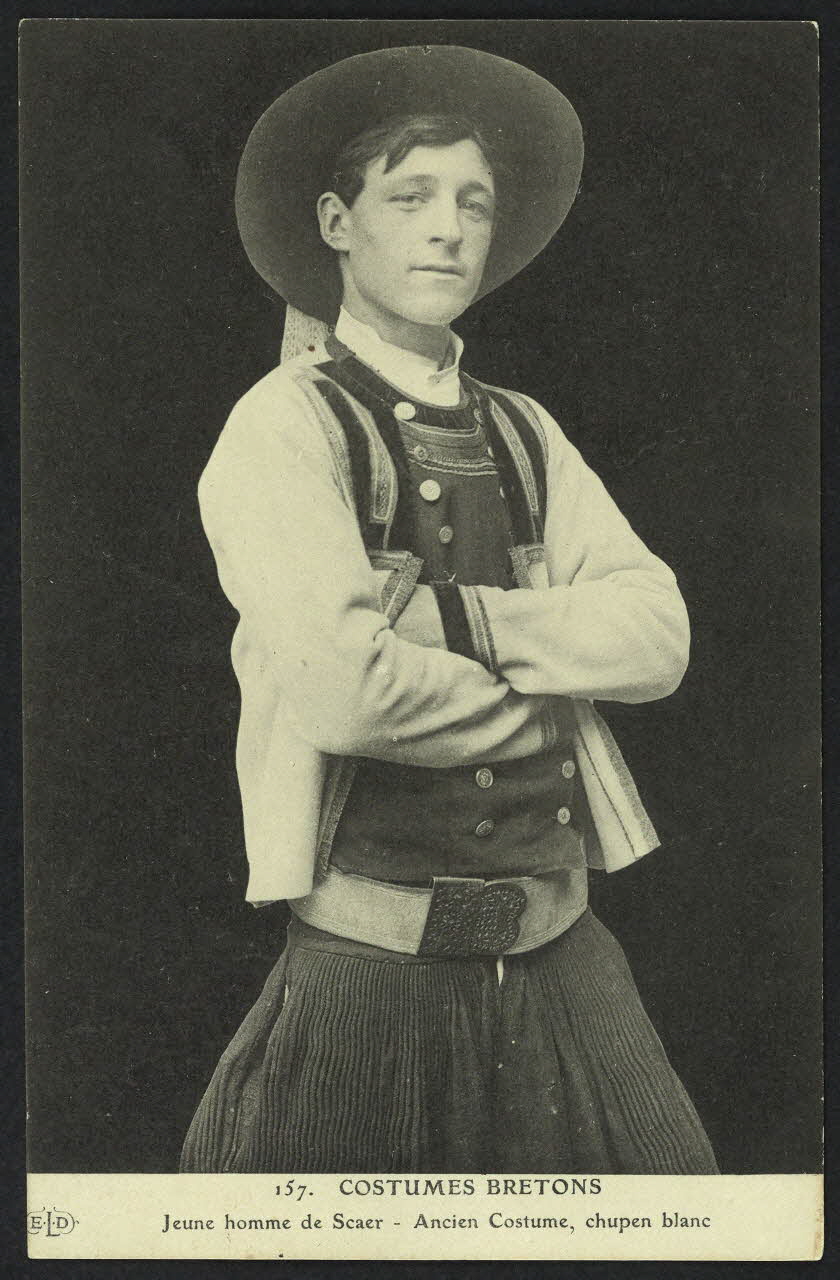 carte postale JEUNE HOMME DE SCAER, ANCIEN COSTUME, CHUPEN BLANC 4P976 Photo
