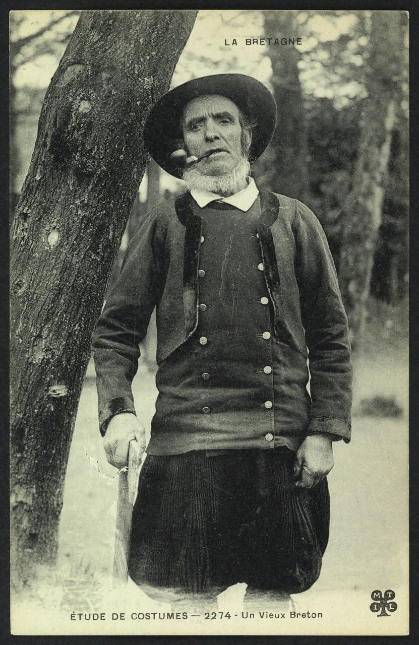 carte postale UN VIEUX BRETON 4P993 Photo