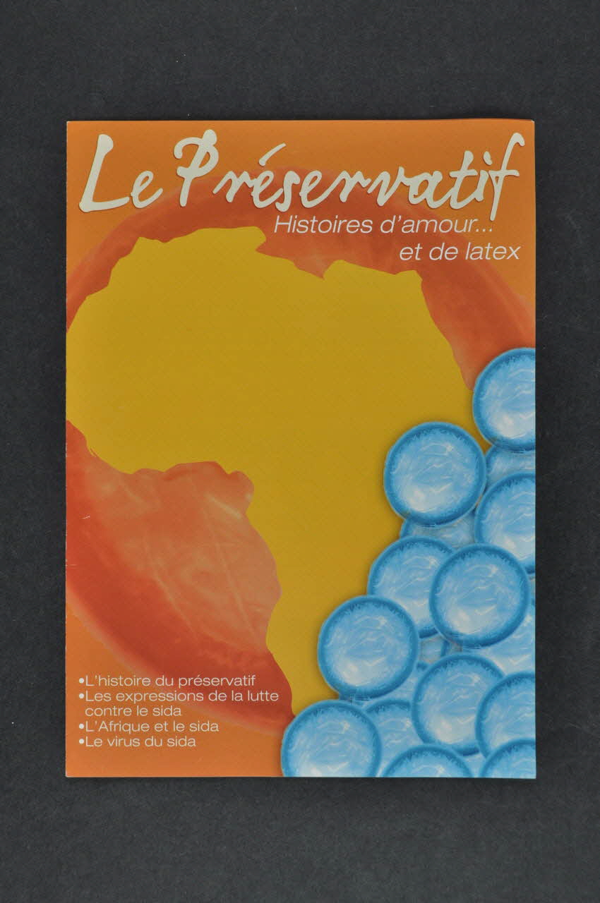 Musée Du Préservatif à Condom Dépliant " Le préservatif. Histoires d'amour et de latex" Midi-Pyrénées, France 2002 2002.124.1 Photo Mucem