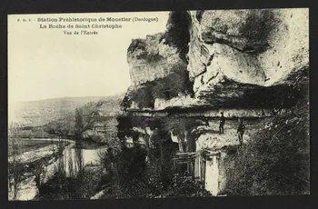 carte postale STATION PREHISTORIQUE DU MOUSTIER 4P1552 Photo