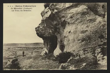 carte postale STATION PREHISTORIQUE DU MOUSTIER 4P1575 Photo