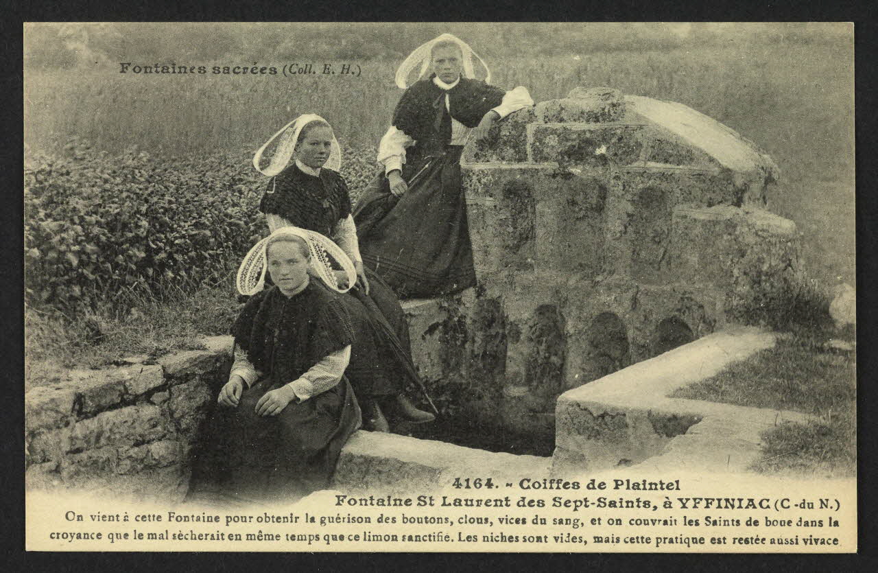carte postale FONTAINE SAINT-LAURENT DES SEPT-SAINTS, A YFFINIAC 4P1589 Photo