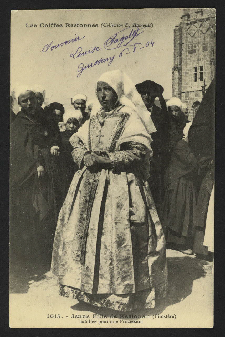 carte postale JEUNE FILLE DE KERLOUAN HABILLEE POUR UNE PROCESSI 4P1599 Photo