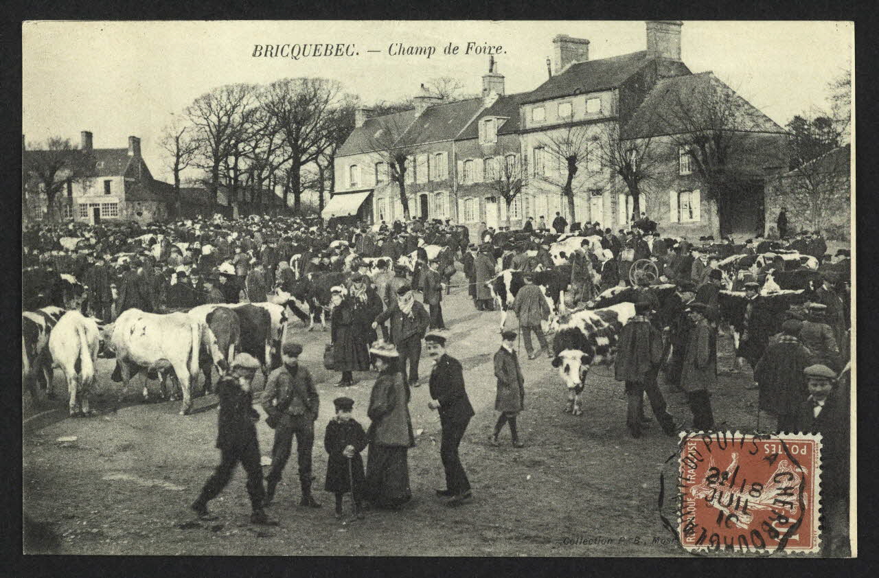 carte postale BRICQUEBEC, CHAMP DE FOIRE 4P1609 Photo