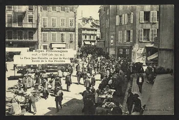 carte postale LES ALPES PITTORESQUES, LA PLACE JEAN-MARCELLIN 4P1618 Photo