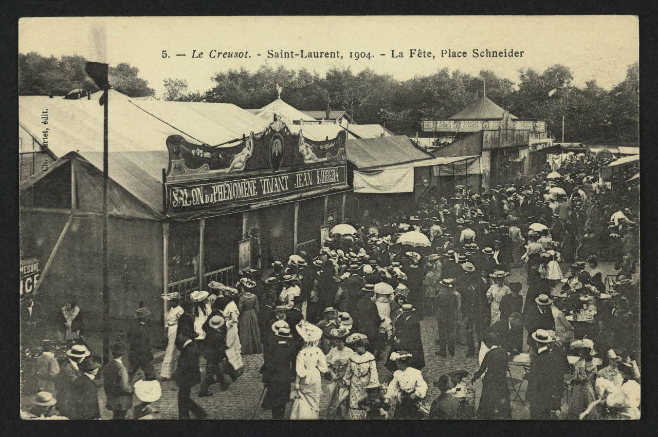 MARTET carte postale SAINT-LAURENT, LA FETE, PLACE SCHNEIDER Saône-et-Loire 1904 4P1628 Photo