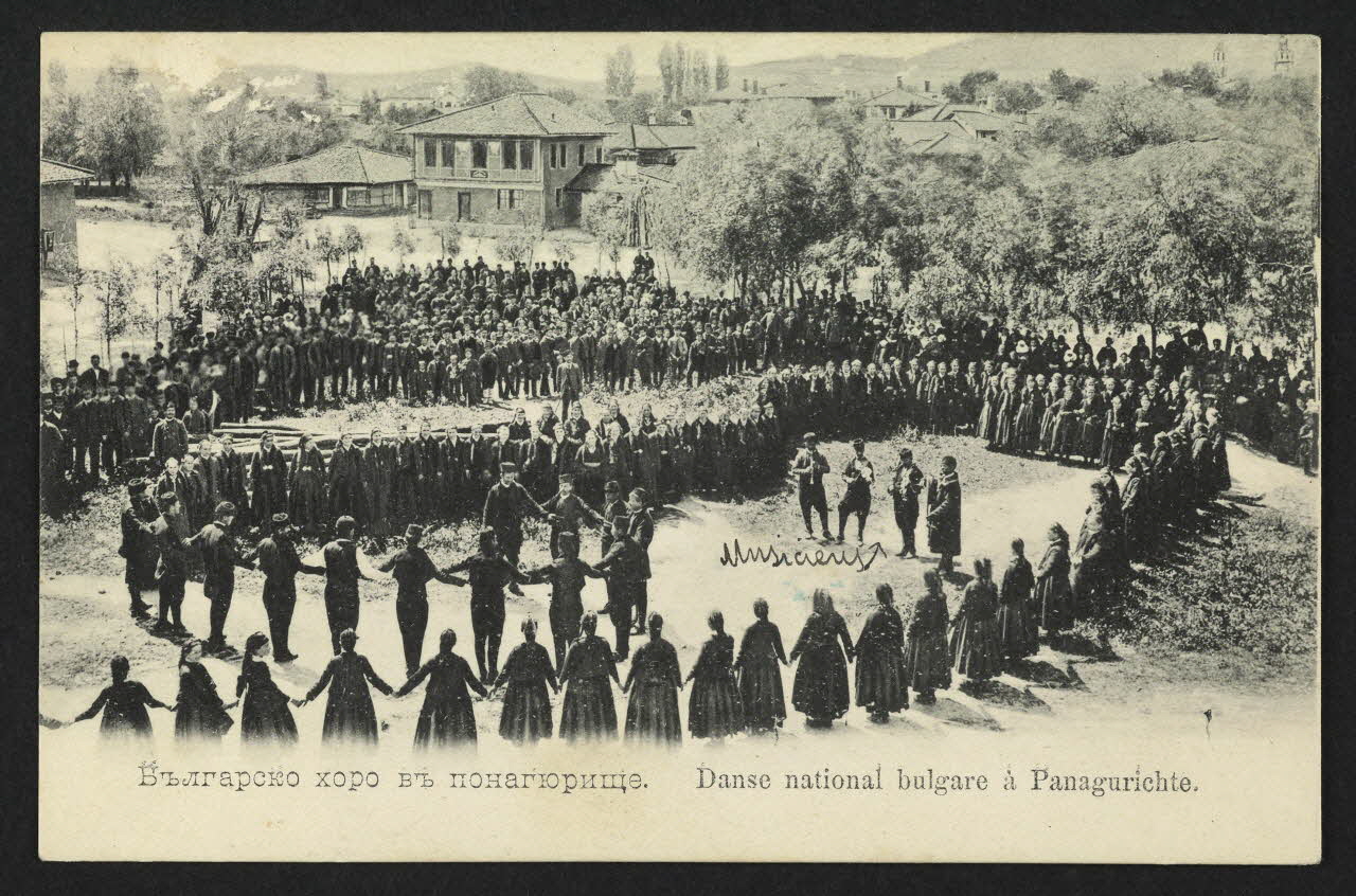 carte postale DANSE NATIONALE BULGARE A PANAGURICHTE 4P1660 Photo