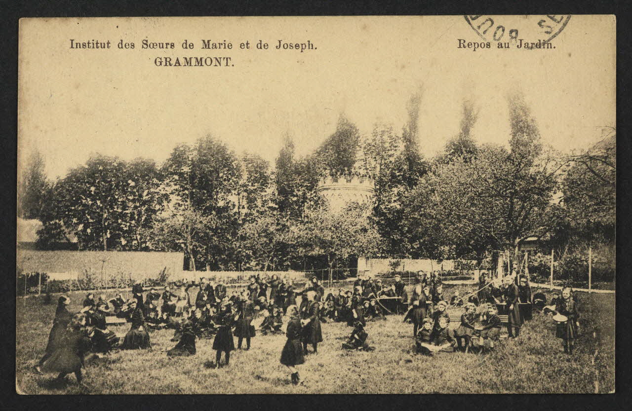 carte postale INSTITUT DES SOEURS DE MARIE ET DE JOSEPH, GRAMMONT, REPOS AU JARDIN 4P1661 Photo