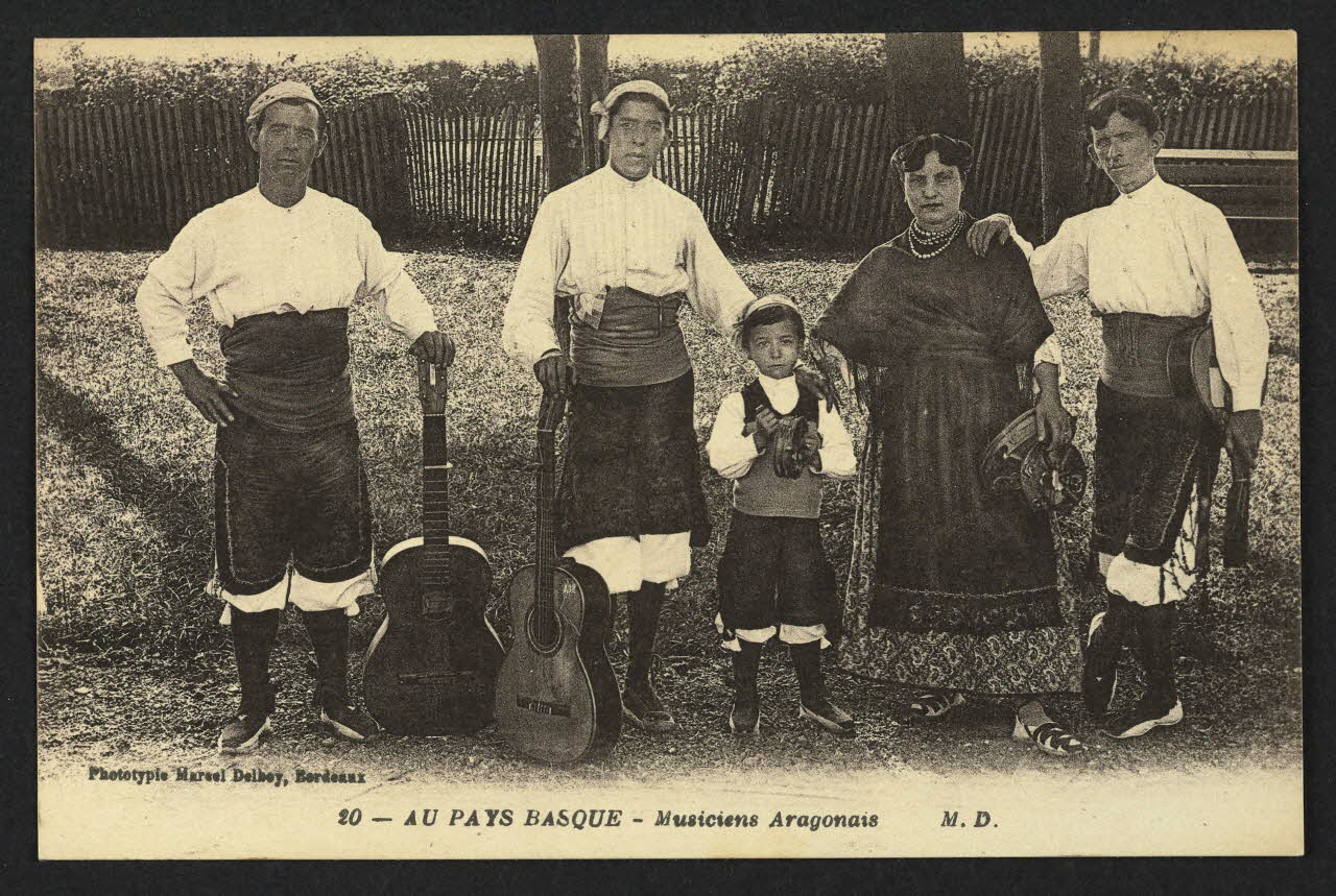 carte postale AU PAYS BASQUE, MUSICIENS ARAGONAIS 4P1671 Photo