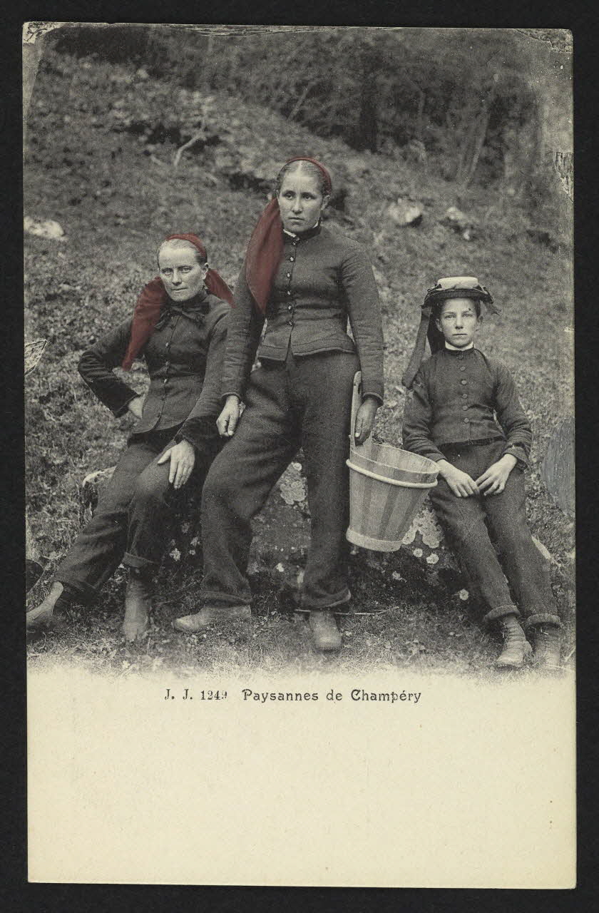 carte postale PAYSANNES DE CHAMPERY 4P1776 Photo