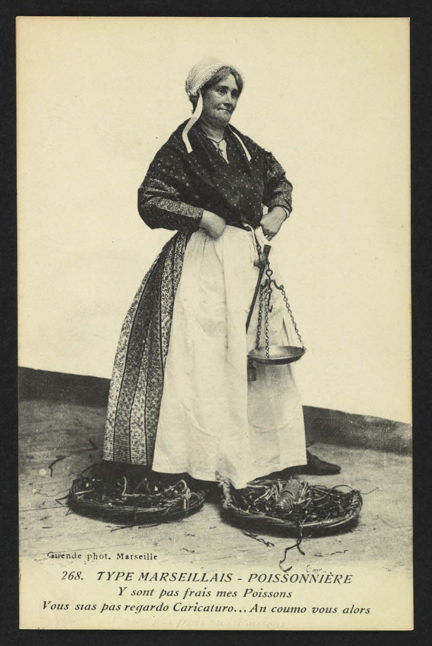 carte postale TYPE MARSEILLAIS, POISSONNIERE 4P1802 Photo