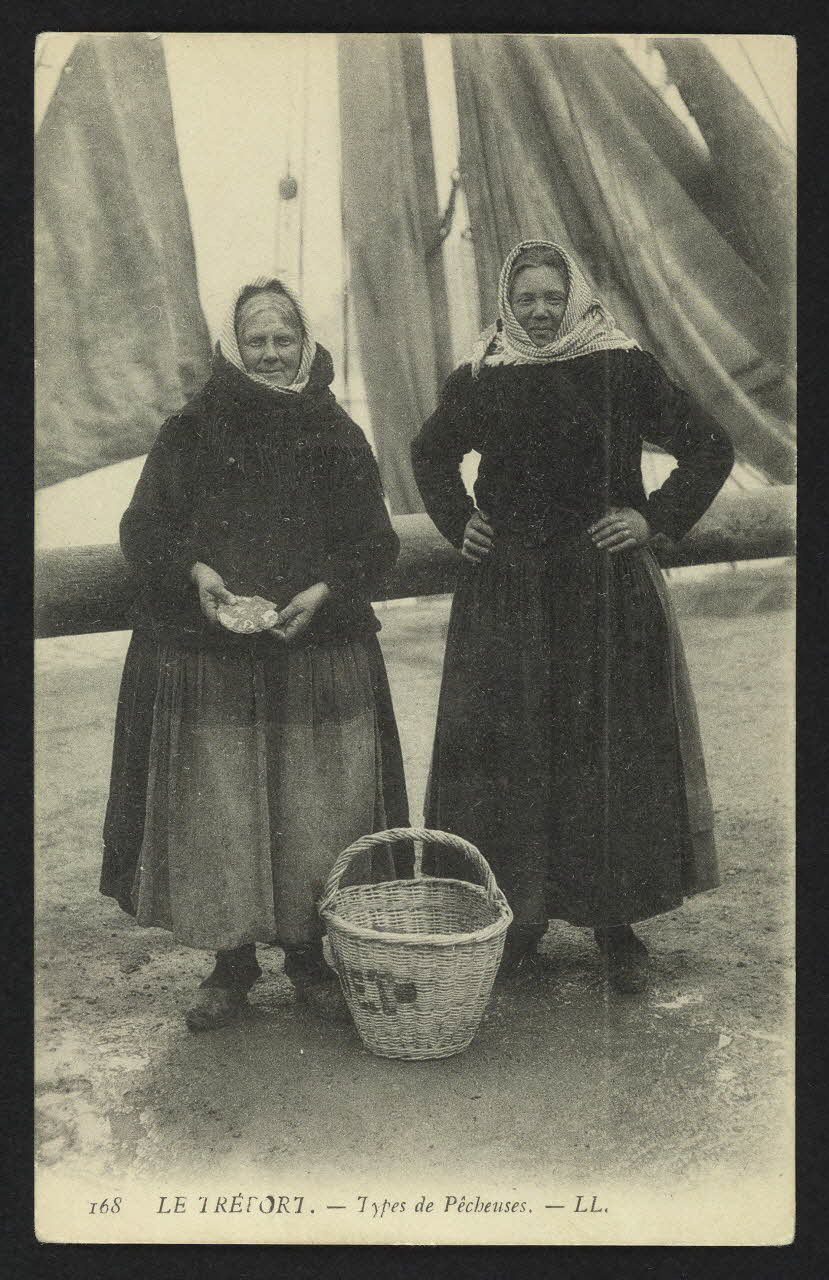carte postale LE TREPORT, TYPES DE PECHEUSES 4P1854 Photo