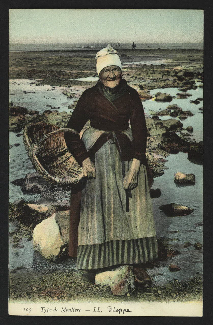 carte postale TYPE DE MOULIERE 4P1890 Photo