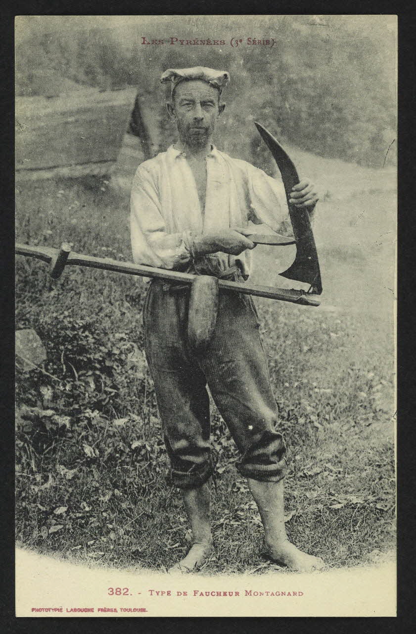carte postale LES PYRENEES, TYPE DE FAUCHEUR MONTAGNARD 4P1902 Photo Mucem