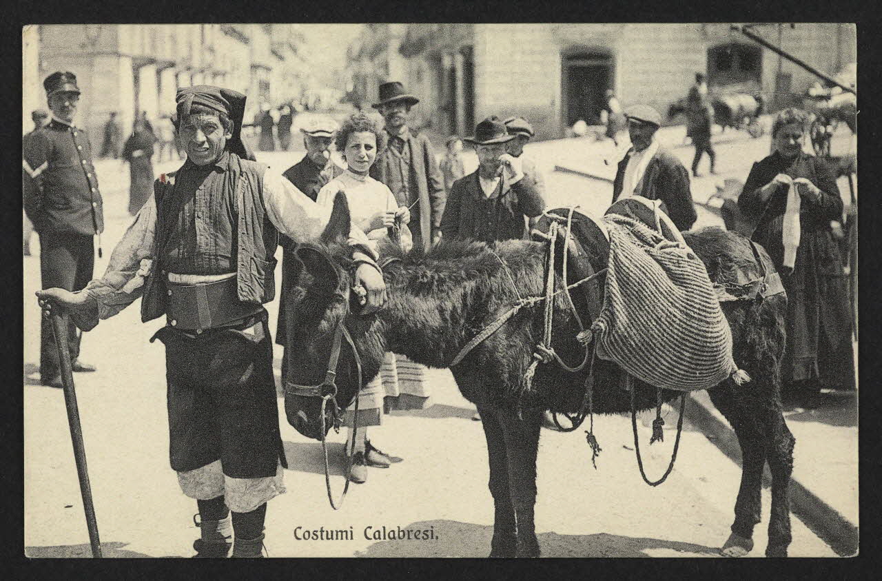 carte postale COSTUMI CALABRESI 4P1984 Photo