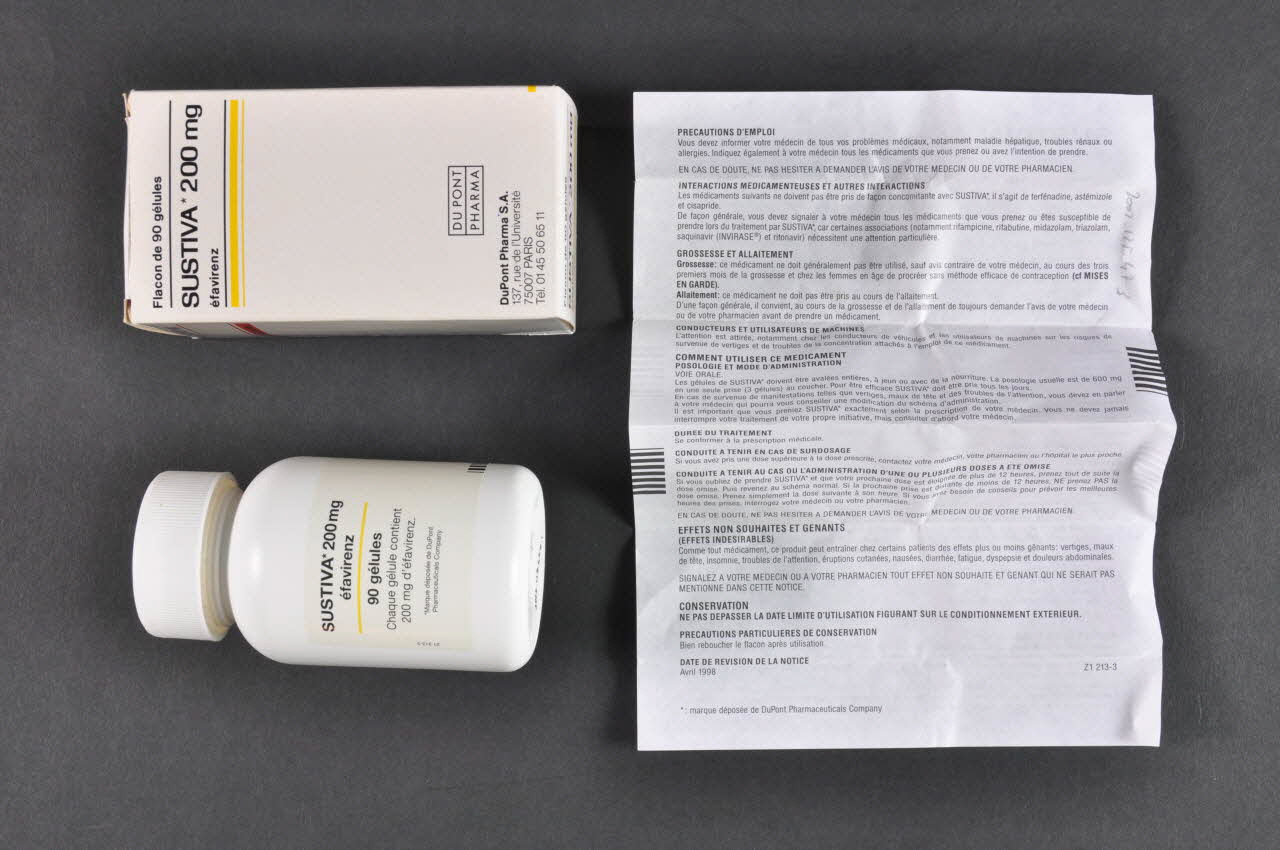 Laboratoire Dupont Pharma Boite de médicaments Sustiva France 2000 2002.125.47.1 Photo Mucem
