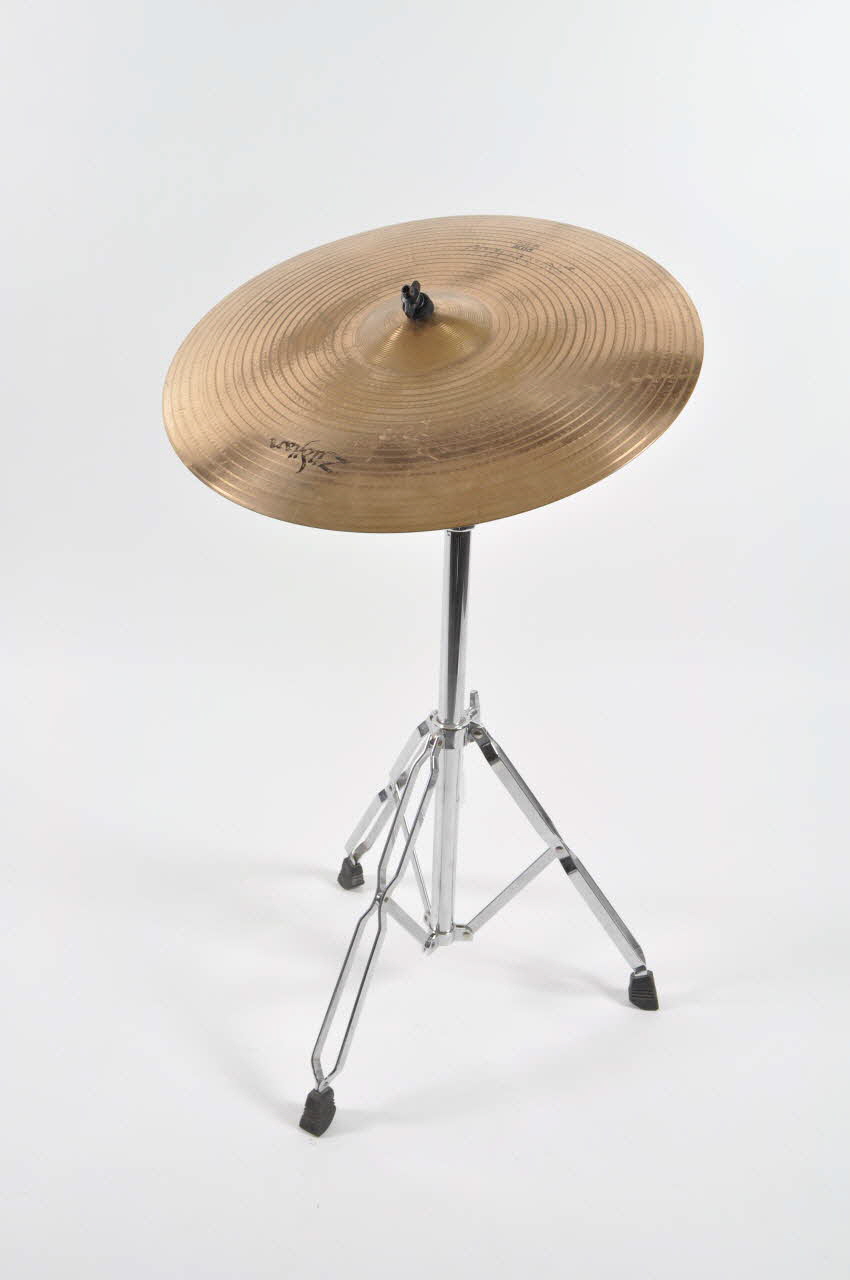 pied de cymbale 2000.6.1.15 Photo Mucem