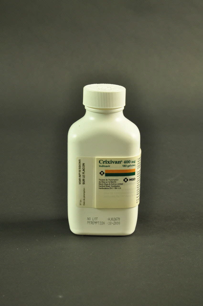 Laboratoire Merck Flacon de médicament Crixivan France 2001 2002.125.50.2.1-2 Photo Mucem