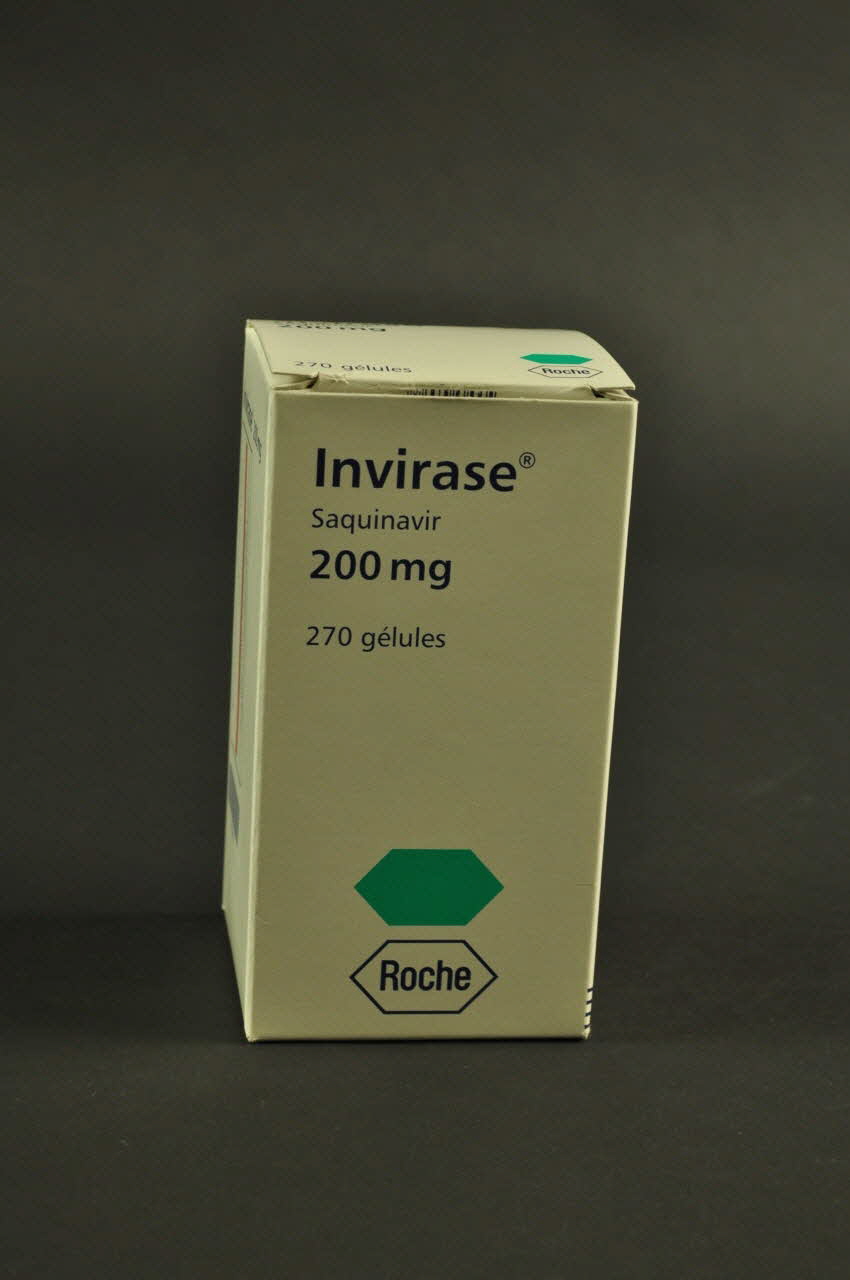 Laboratoire Roche médicament Invirase France 1996 2002.125.52.1 Photo Mucem