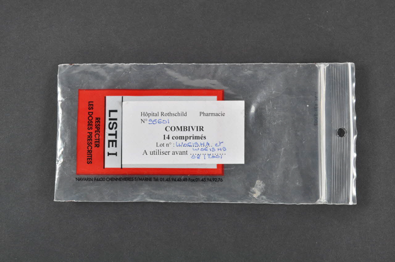 Hôpital Rothschild Pharmacie Sachet en plastique Combivir. (Sachet . Blister) France 2001 2002.125.54.1 Photo Mucem