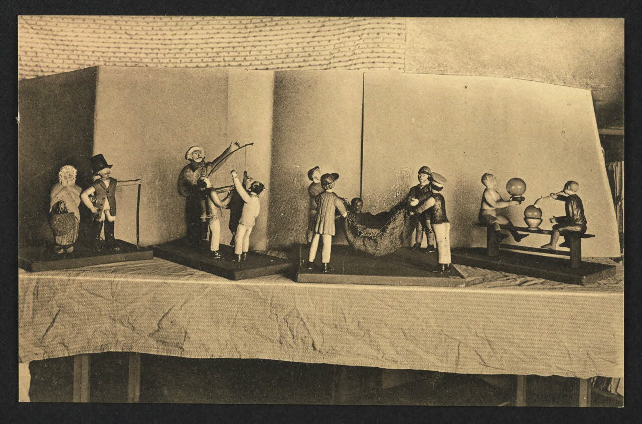 carte postale MUSEE DE FOLKLORE, JEUX D'ENFANTS 4P2102 Photo