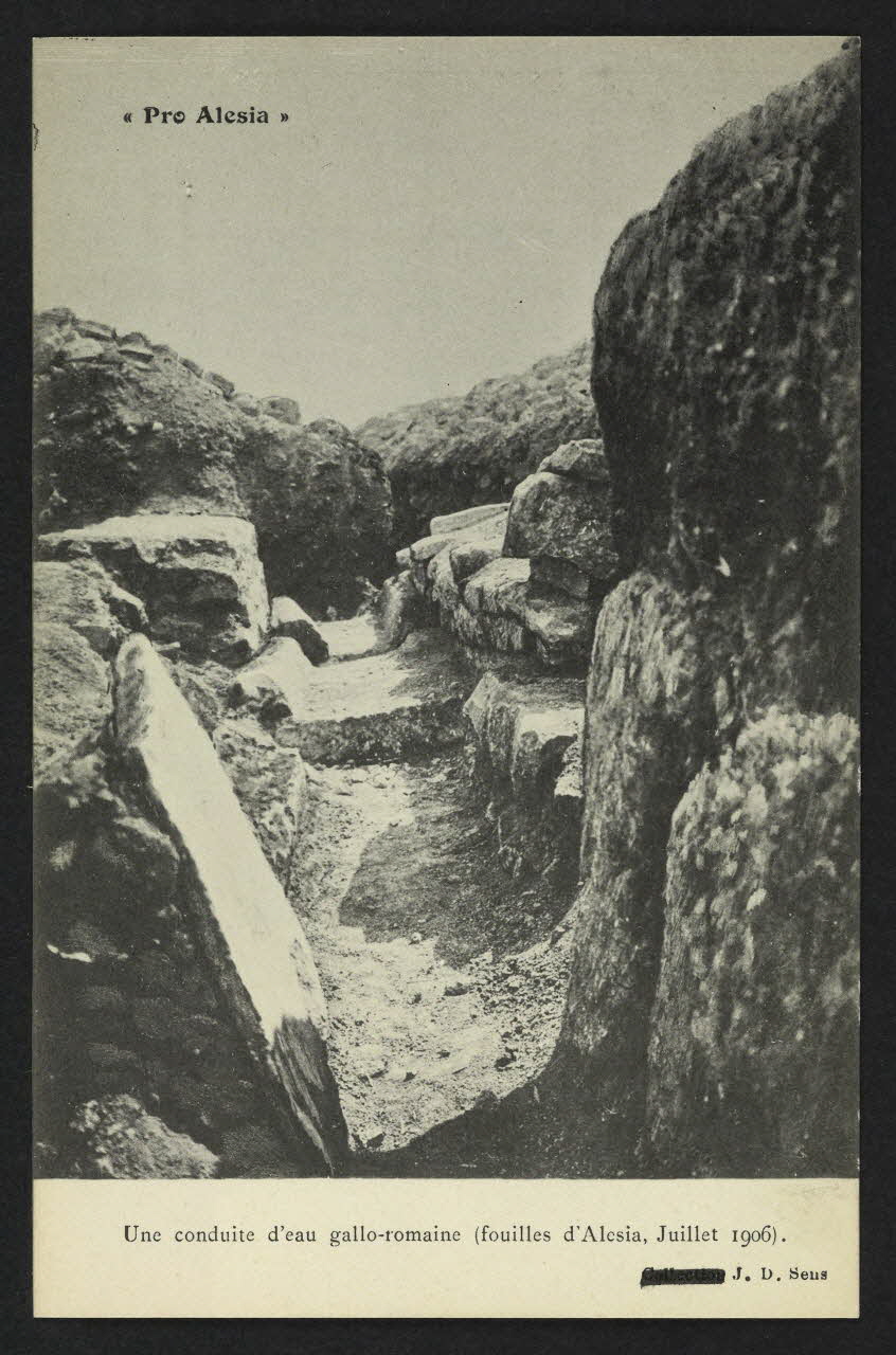 J.D. SENS carte postale PRO ALESIA", UNE CONDUITE D'EAU GALLO-ROMAINE /FOUILLES D'ALESIA, JUILLET 1906 Côte-d'Or 1906/7 4P2125 Photo