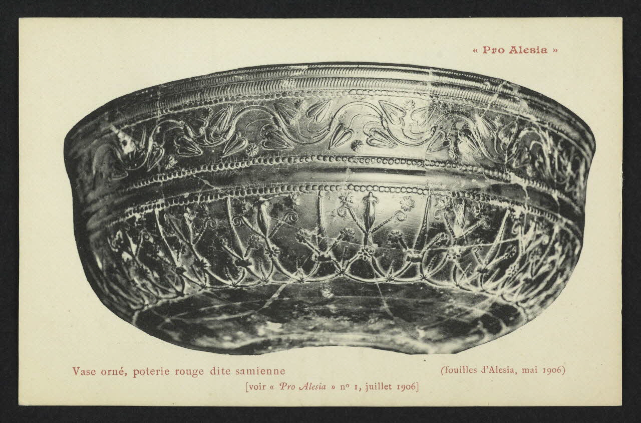 carte postale VASE ORNE, POTERIE ROUGE DITE SAMIENNE (FOUILLES D'ALESIA, MAI 1906) Côte-d'Or 1906/5 4P2133 Photo