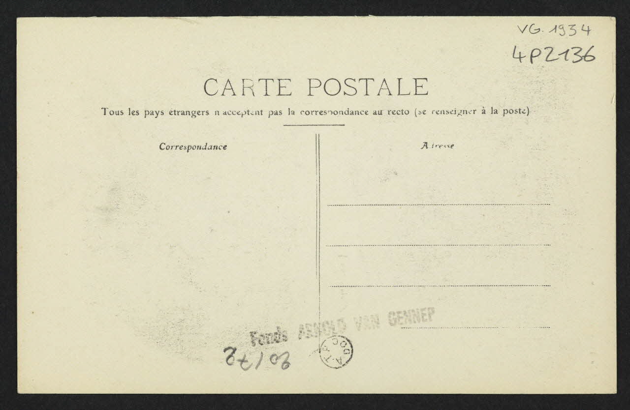 carte postale CHAPITEAU GALLO-ROMAIN PROVENANT DU MONT-AUXERROIS, (AU MUSEE MUNICIPAL), (VUE DE FACE ET DE COTE) Côte-d'Or 1907 4P2136 Photo