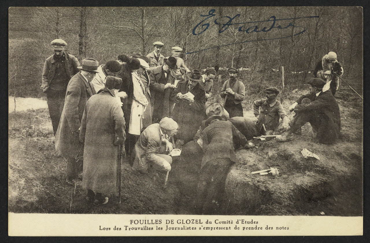 carte postale FOUILLES DE GLOZEL DU COMITE D'ETUDES 4P2194 Photo