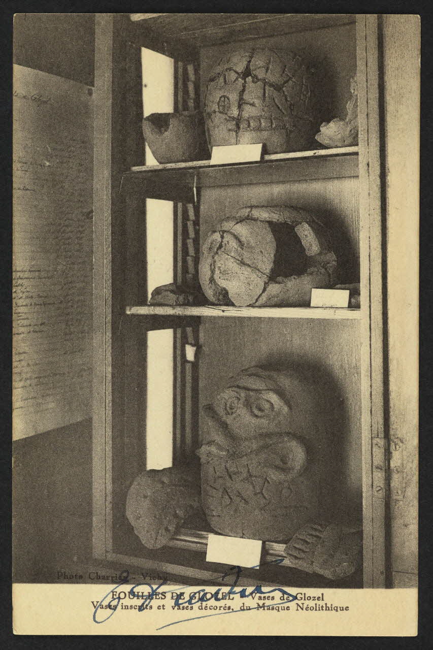 carte postale FOUILLES DE GLOZEL, VASES DE GLOZEL 4P2202 Photo