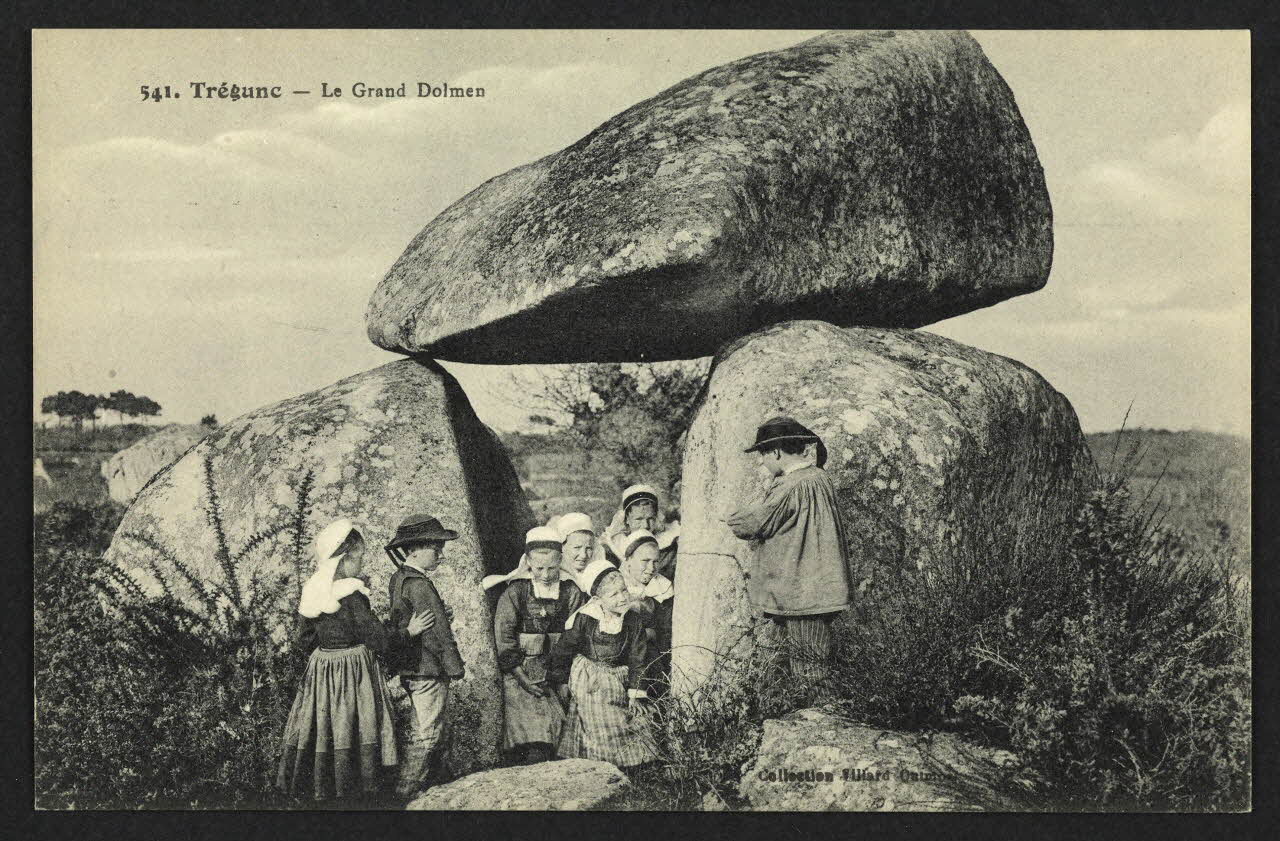 carte postale TREGUNC, LE GRAND DOLMEN 4P2232 Photo