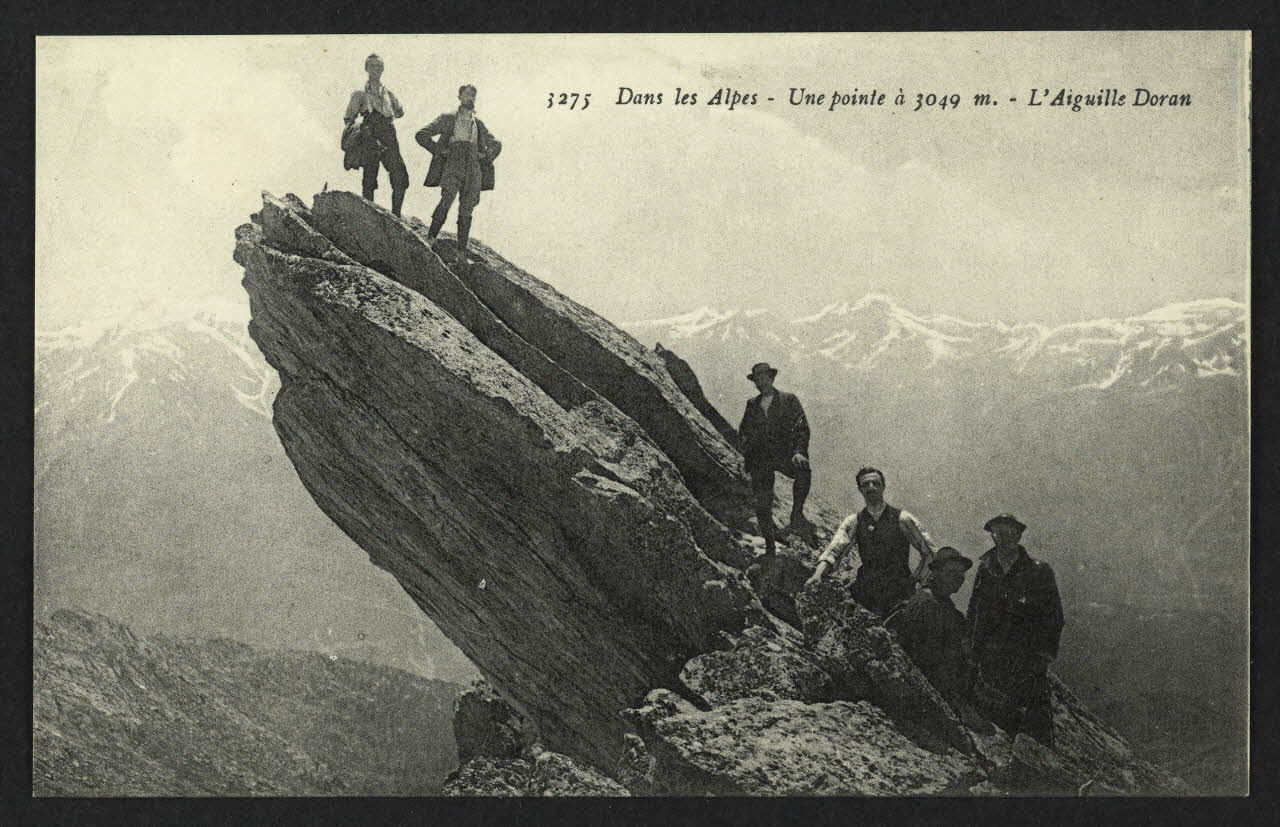 carte postale DANS LES ALPES, UNE POINTE A 3049M, L'AIGUILLE DORAN 4P2243 Photo