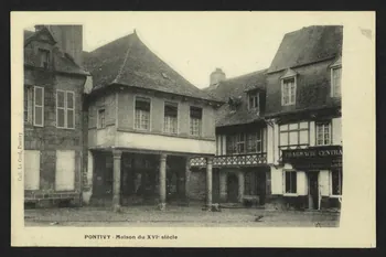 carte postale PONTIVY, MAISON DU 16E S 4P2326  Photo