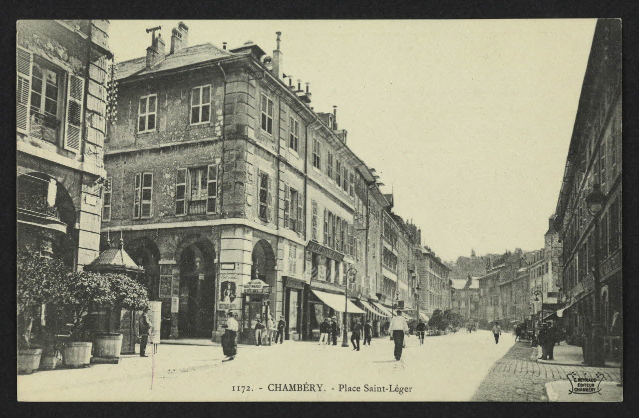 carte postale CHAMBERY, PLACE SAINT-LEGER 4P2335 Photo
