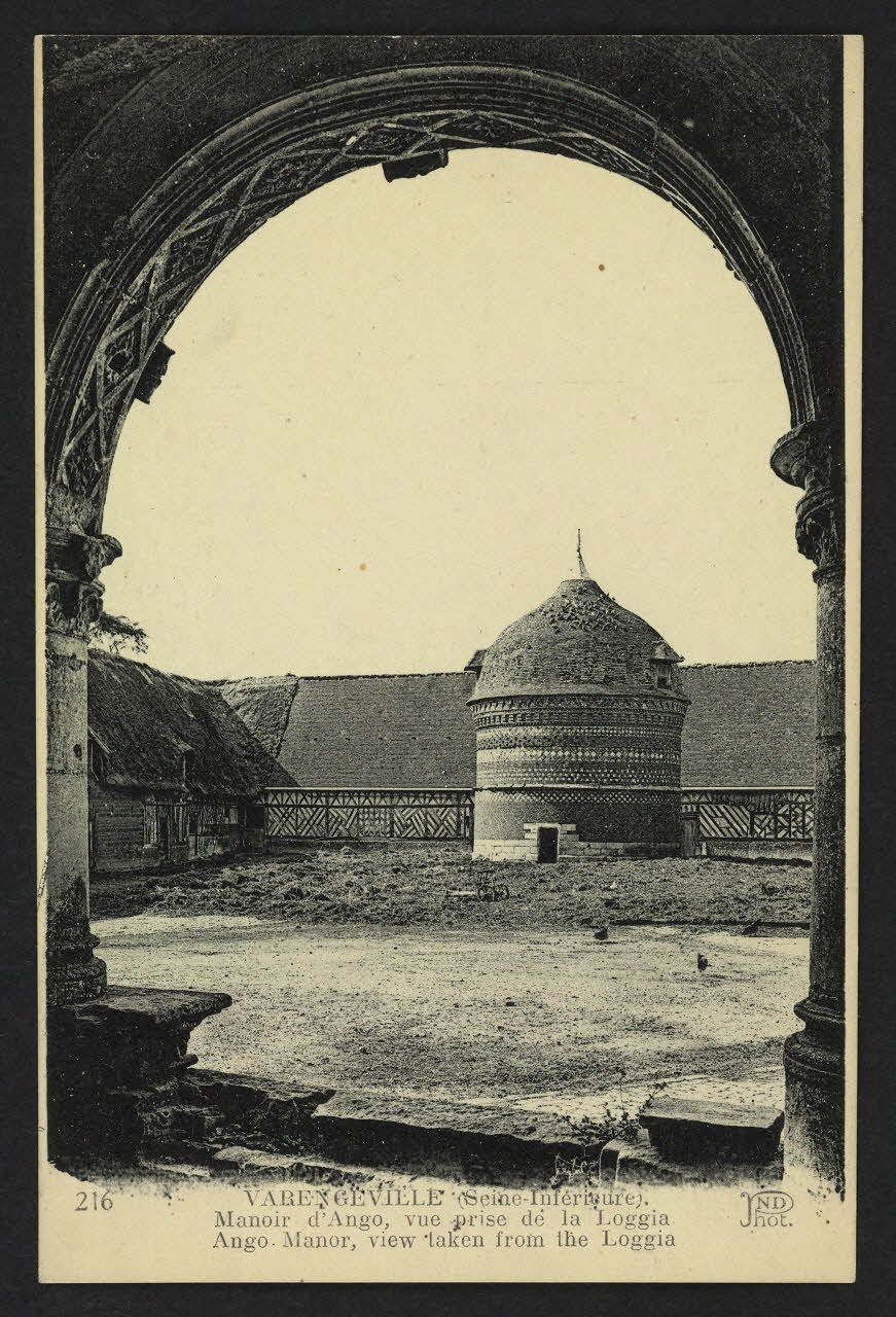 carte postale VARENGEVILLE, MANOIR D'ANGO, VUE PRISE DE LA LOGGIA 4P2364 Photo