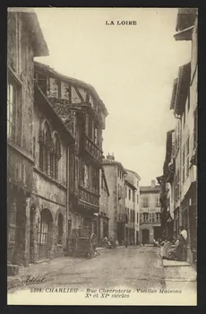 carte postale CHARLIEU, RUE CHEVROTERIE, VIEILLES MAISONS, 10E ET 11E SIECLE 4P2436 Photo