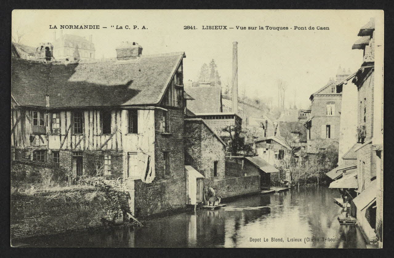 carte postale LISIEUX, VUE SUR LA TOUQUES, PONT DE CAEN 4P2438 Photo