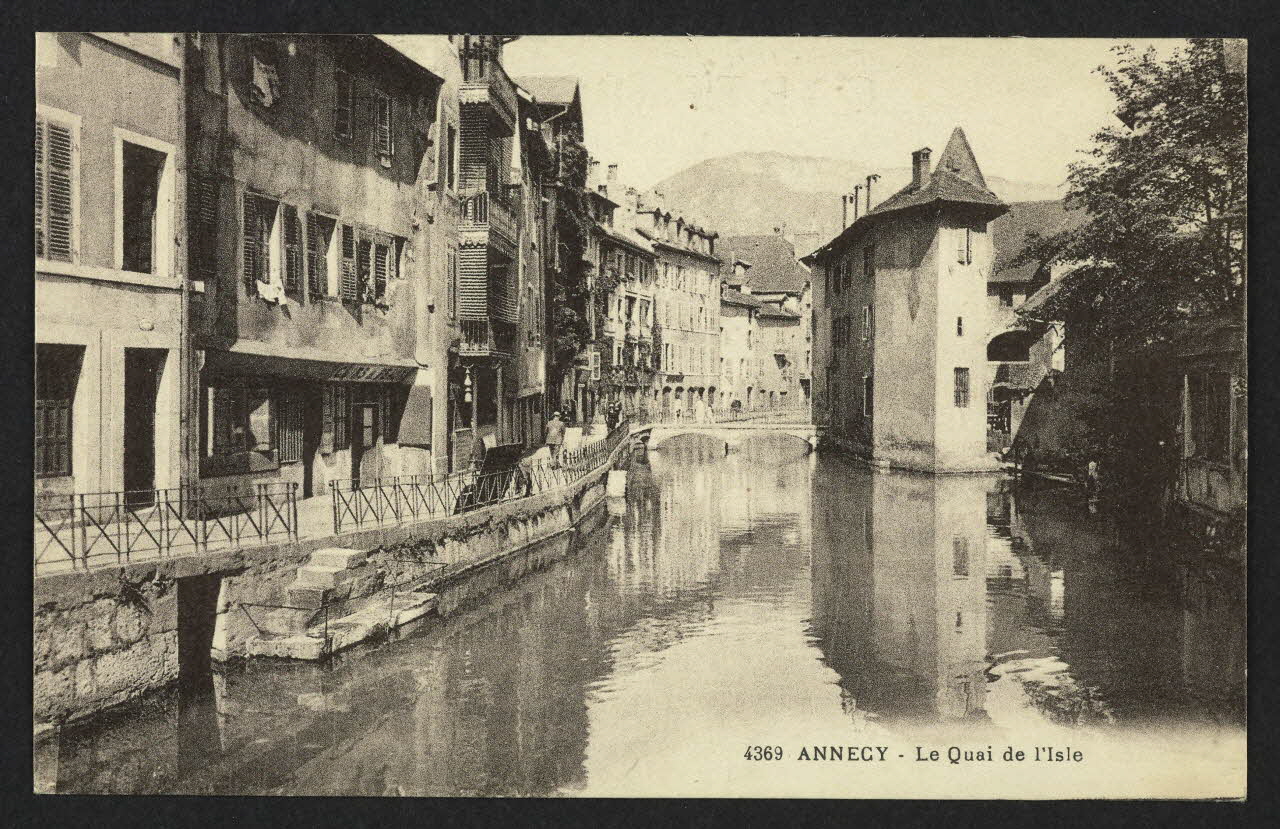 carte postale ANNECY, LE QUAI DE L'ISLE 4P2451 Photo